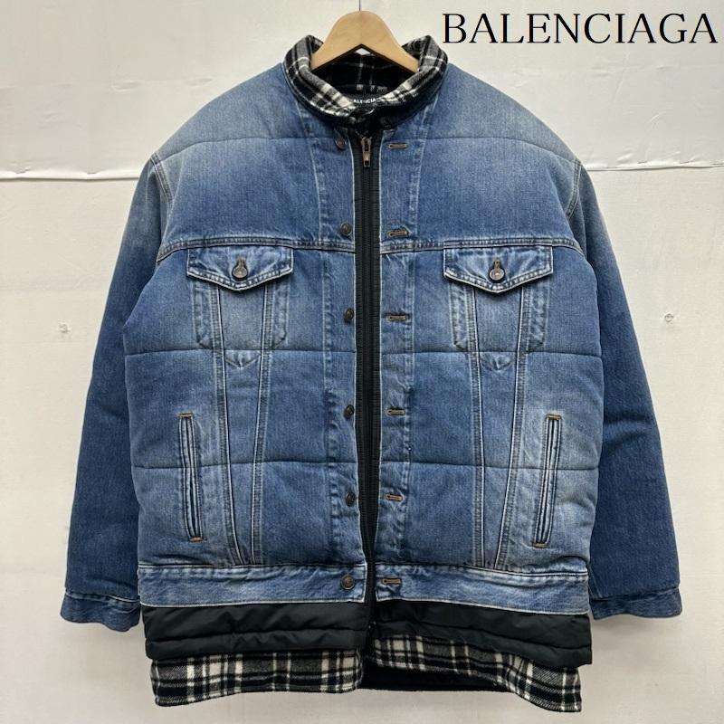 バレンシアガ BALENCIAGA ジャケット、上着 ジャンパー、ブルゾン 18AW レイヤード オーバーサイズ パファ デニム ジャケット 543028 TXE08 46 インディゴ / インディゴ / Indigo X 黒 / ブラック / black メンズ USED 古着 中古 50136043