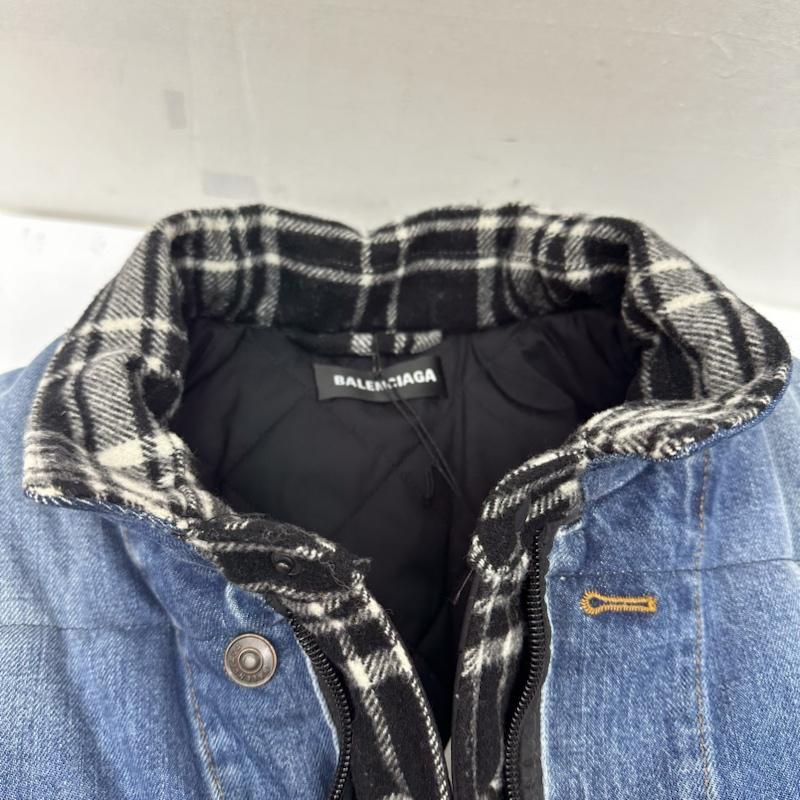 バレンシアガ BALENCIAGA ジャケット、上着 ジャンパー、ブルゾン 18AW レイヤード オーバーサイズ パファ デニム ジャケット 543028 TXE08 46 インディゴ / インディゴ / Indigo X 黒 / ブラック / black メンズ USED 古着 中古 50136043