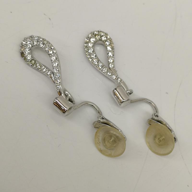 スワロフスキー SWAROVSKI アクセサリー ピアス イヤリングドロップ スウィング シルバー メッキ - レディース USED 古着 中古 50136057