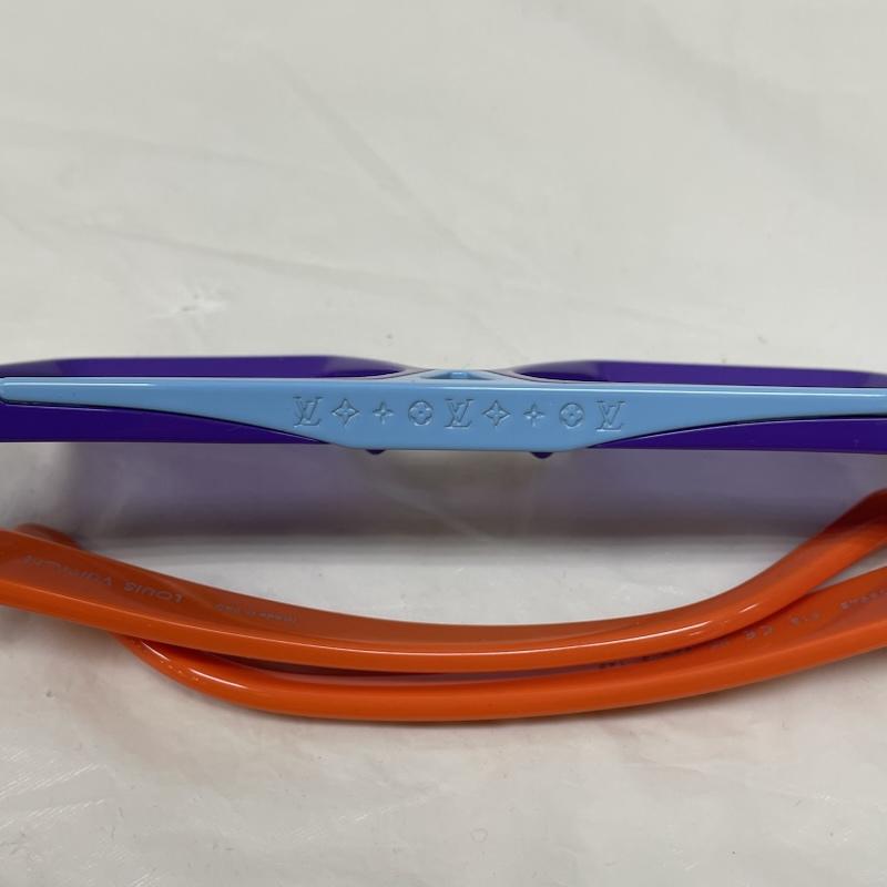 ルイヴィトン LOUIS VUITTON めがね・サングラス サングラス Z1894E 1.1 Evidence Sunglasses Purple エビデンス・スクエア パープル マルチカラー アイウェア - マルチカラー / マルチカラー / multicolor メンズ USED 古着 中古 50137324