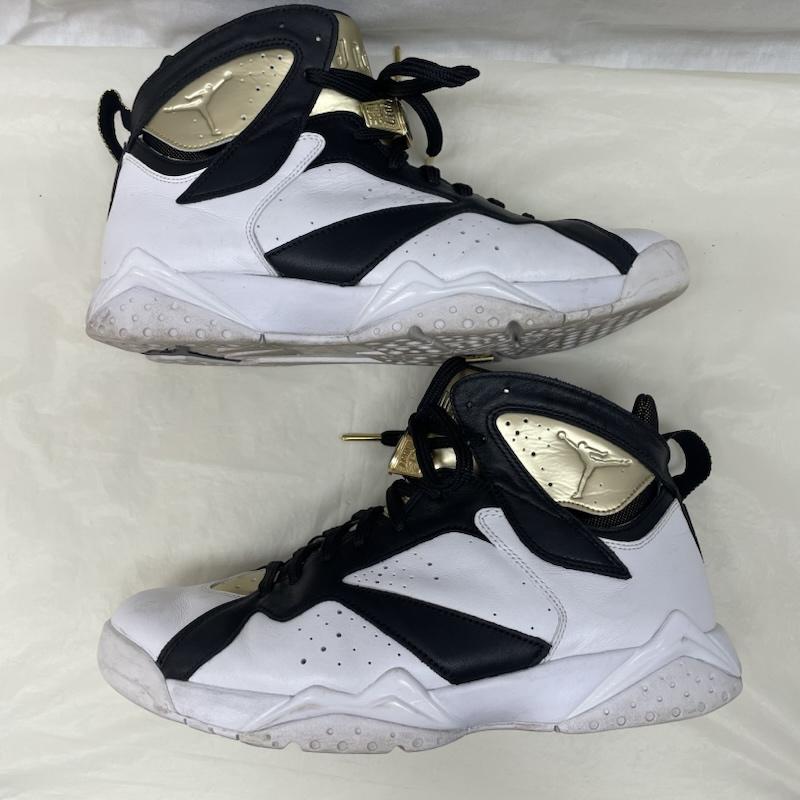ナイキ NIKE スニーカー スニーカー 725093-140 Air Jordan 7 Retro Championship Pack Champagne エアジョーダン7 レトロ チャンピオンシップ パック 28.0cm 黒 / ブラック / black X 白 / ホワイト / white X 金 / ゴールド / gold color メンズ USED 古着 中古 50137728