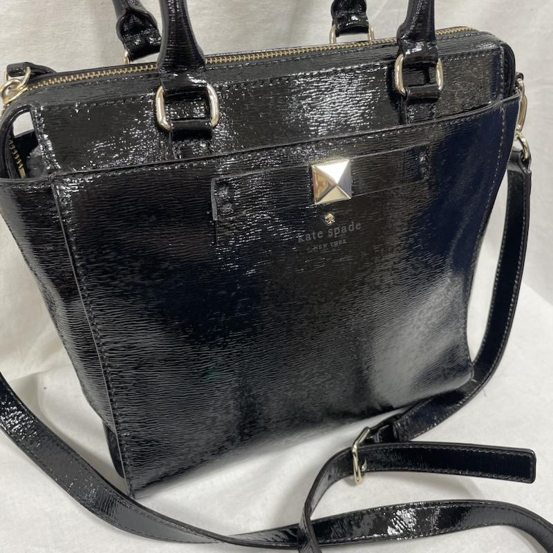 ケイトスペード Kate Spade ショルダーバッグ ショルダーバッグ 2way ハンド ショルダー バッグ エナメル パテント スタッズ - ロゴ、文字 黒 / ブラック / black レディース USED 古着 中古 50137810