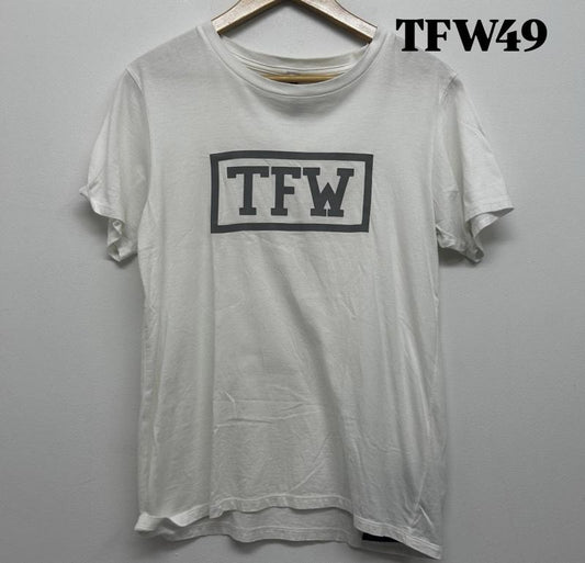 古着 USED Tシャツ 半袖 TFW49 半袖TEE コットンTEE T101720011 3 ロゴ、文字 白 / ホワイト / white メンズ USED 古着 中古 50137989