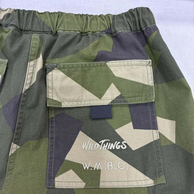 ホワイトマウンテニアリング WHITE MOUNTAINEERING パンツ ショートパンツ WILD THINGS 25ss SWEDEN CAMO CARGO SHORT PANTS BC2571402 S カモフラージュ柄・迷彩 X ロゴ、文字 X 刺繍 マルチカラー / マルチカラー / multicolor メンズ USED 古着 中古 50138009