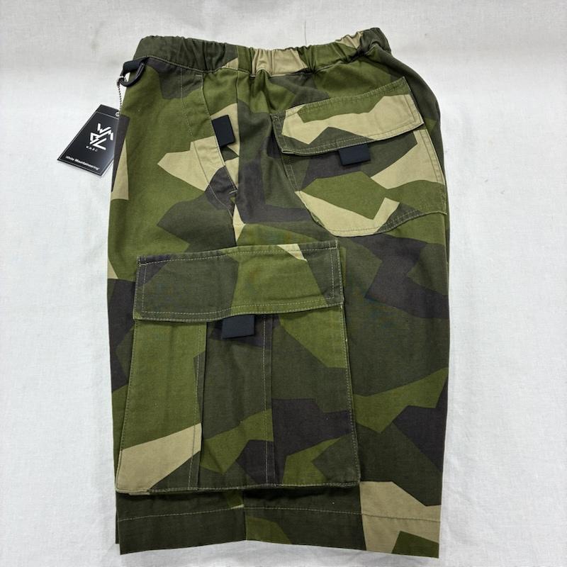 ホワイトマウンテニアリング WHITE MOUNTAINEERING パンツ ショートパンツ WILD THINGS 25ss SWEDEN CAMO CARGO SHORT PANTS BC2571402 S カモフラージュ柄・迷彩 X ロゴ、文字 X 刺繍 マルチカラー / マルチカラー / multicolor メンズ USED 古着 中古 50138009