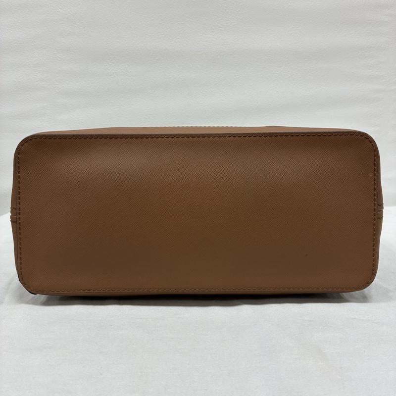マイケルコース MICHAEL KORS トートバッグ トートバッグ JET SET TRAVEL ジップ トートバッグ A4収納 肩掛け ゴールド金具 - 総柄 X ロゴ、文字 茶 / ブラウン / brown X 金 / ゴールド / gold color レディース USED 古着 中古 50138470