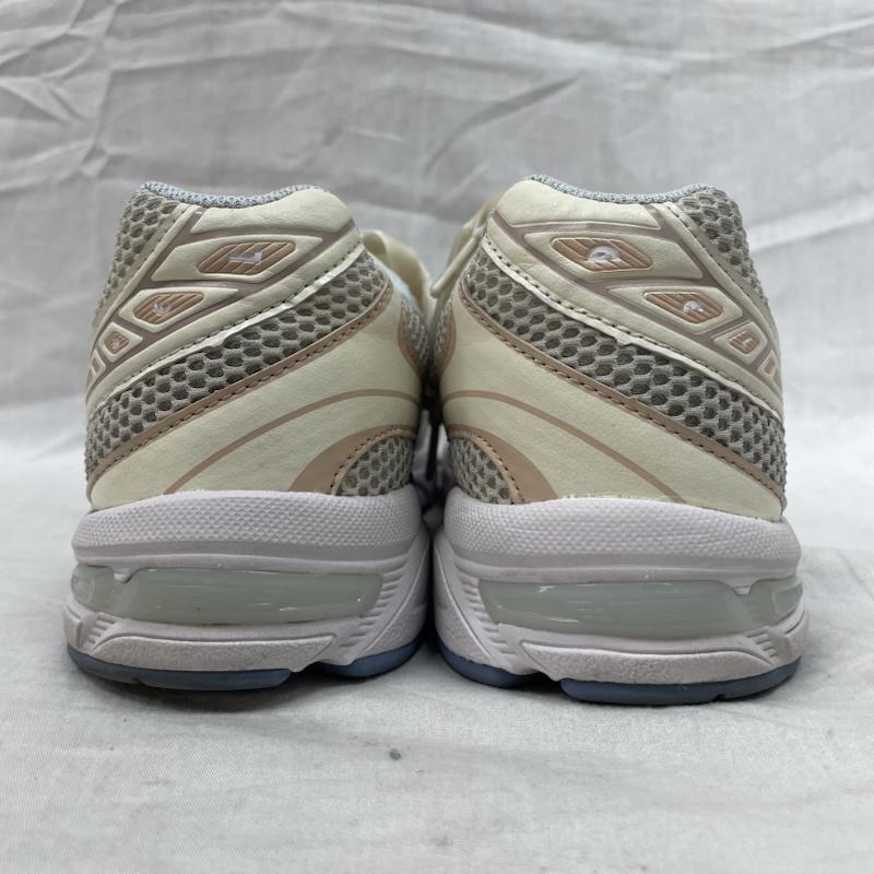 アシックス ASICS スニーカー スニーカー 1202A427 スニーカー スポーツシューズ GEL-1130 ローカット サンドベージュ ベロアシューレース 25.5cm ベージュ / ベージュ / beige レディース USED 古着 中古 50138962