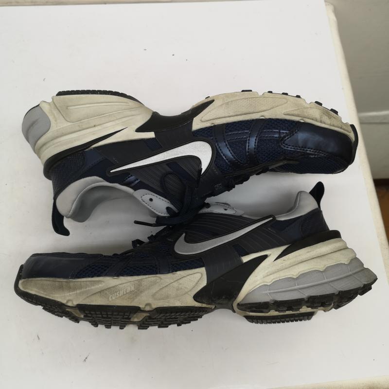 ナイキ NIKE スニーカー スニーカー V2K RUN スニーカー シューズ HJ4497 400 28.0cm 紺 / ネイビー / navy メンズ USED 古着 中古 50139142