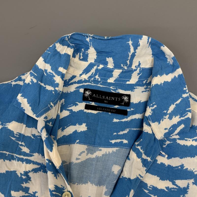 オールセインツ ALLSAINTS シャツ、ブラウス 半袖 Valais 総柄 レーヨン オープンカラー ボックス ハワイアン アロハ シャツ 青 白 ブルー ホワイト XS 青 / ブルー / blue X 白 / ホワイト / white メンズ USED 古着 中古 50139211