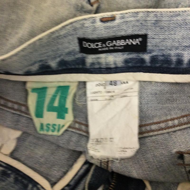 ドルチェアンドガッバーナ DOLCE&GABBANA パンツ デニム、ジーンズ DOLCE & GABBANA ドルチェ＆ガッバーナ 14CLASSIC メンズ ダメージ加工 デニムパンツ ジーンズ G32WTD/G8A14 48 無地 インディゴ / インディゴ / Indigo メンズ USED 古着 中古 50139381