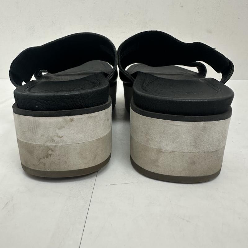 アグ UGG サンダル サンダル F8715C 厚底 サンダル レザー MAIRE フラット オープントゥ スタッズ 23.0cm 黒 / ブラック / black レディース USED 古着 中古 50139685