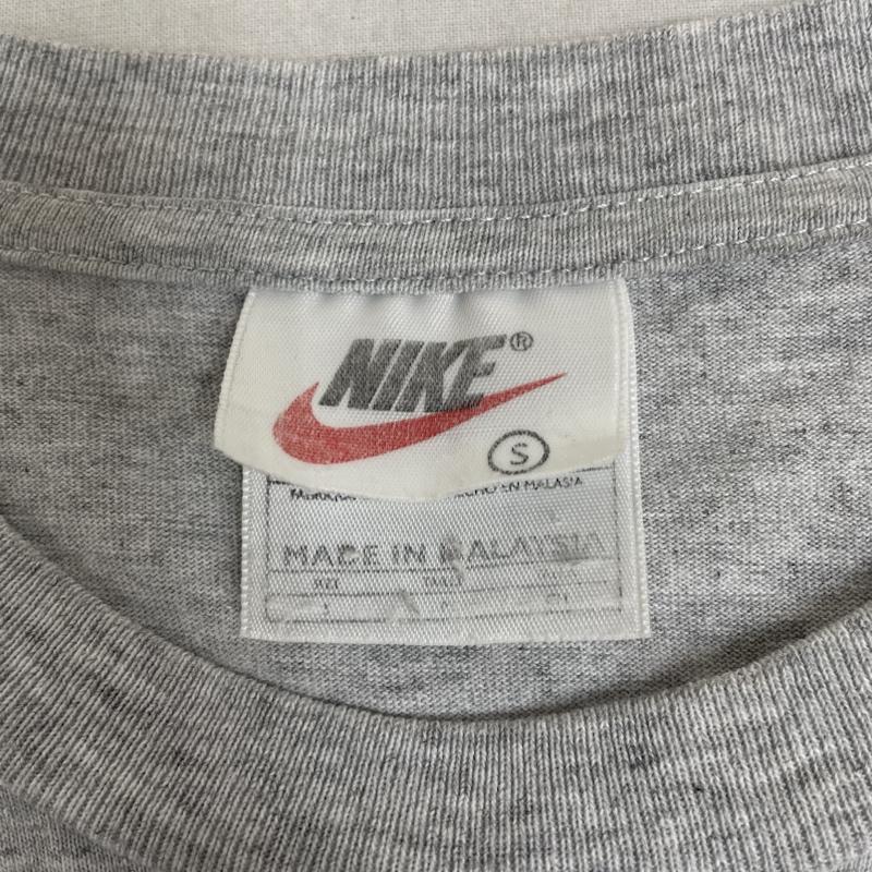 ナイキ NIKE Tシャツ 半袖 白タグ 銀タグ 90s ヴィンテージ 半袖 Tシャツ Shirt ロゴ プリント クルーネック カットソー S ロゴ、文字 X プリント 灰 / グレー / gray メンズ USED 古着 中古 50139730