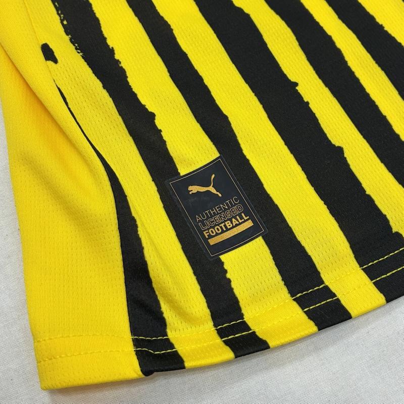 プーマ PUMA ポロシャツ 半袖 25ss KIDSUPER STUDIOS ボルシア・ドルトムント BVB レプリカ サッカー ユニフォーム 782741-02 M ロゴ、文字 黄 / イエロー / yellow X 黒 / ブラック / black X 紫 / パープル / purple メンズ USED 古着 中古 50139740