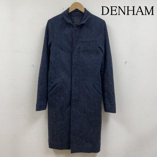 デンハム DENHAM コート コート一般 チェスター ロング コート ジャケット コットン スタンドカラー 隠しボタン 襟元刺繍デザイン 細身 XS 刺繍 紺 / ネイビー / navy メンズ USED 古着 中古 50139820