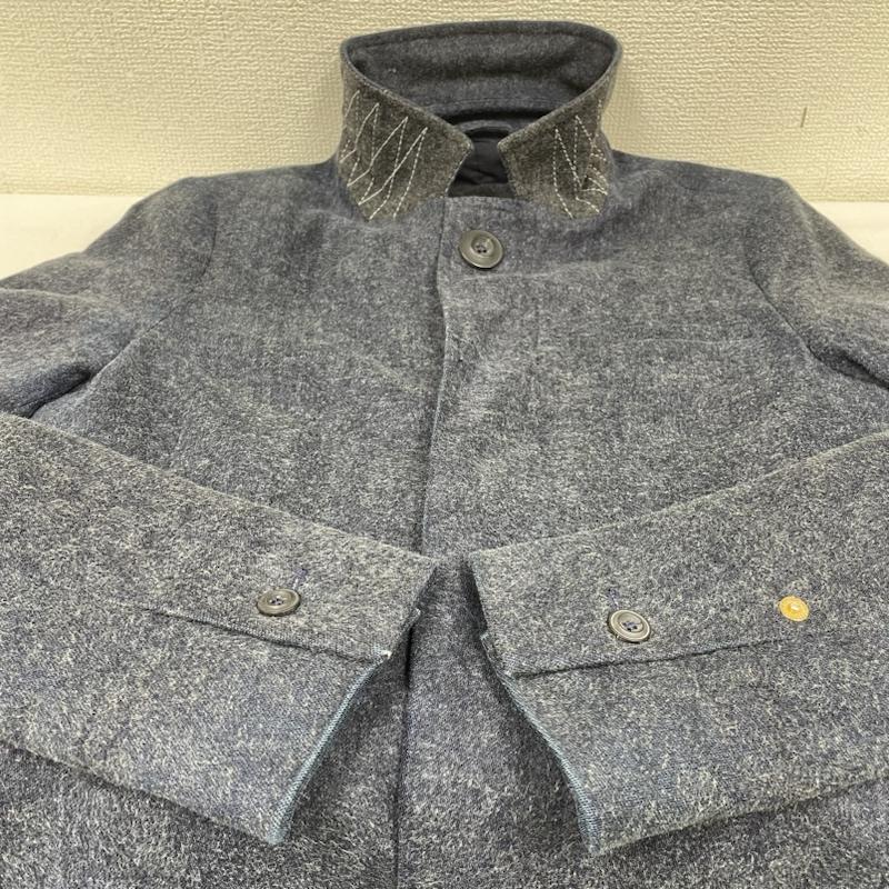 デンハム DENHAM コート コート一般 チェスター ロング コート ジャケット コットン スタンドカラー 隠しボタン 襟元刺繍デザイン 細身 XS 刺繍 紺 / ネイビー / navy メンズ USED 古着 中古 50139820