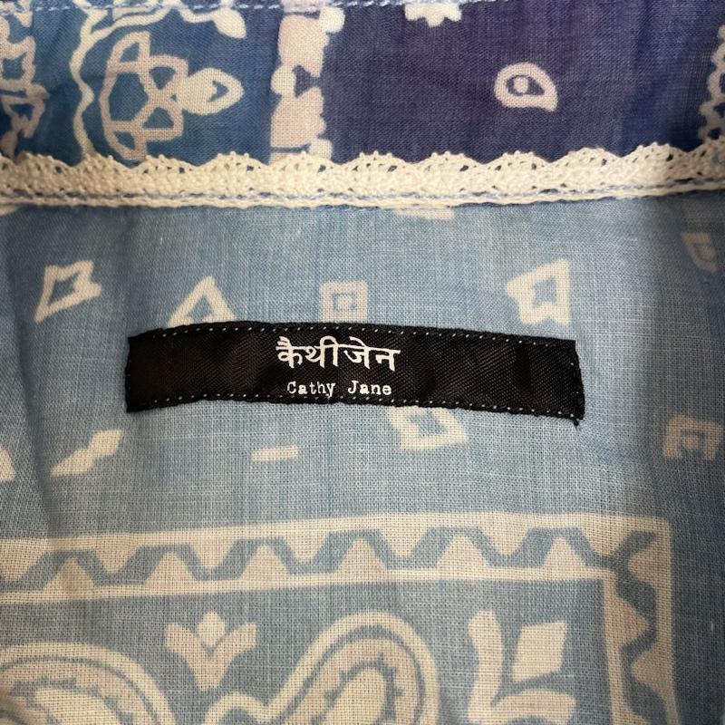 キャシージェーン cathy jane シャツ、ブラウス 長袖 長袖 シャツ ブラウス Shirt ロングスリーブ ボタン 総柄 バンダナ柄 プリント 1  X 総柄 X プリント 青 / ブルー / blue メンズ USED 古着 中古 50139927