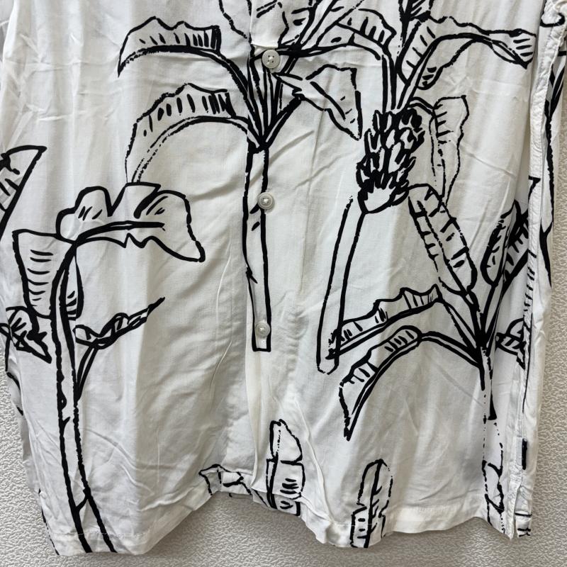 ステューシー STUSSY シャツ、ブラウス 半袖 Banana Tree shirt バナナツリー 総柄 レーヨン オープンカラー ハワイアン アロハ シャツ 白 黒 ホワイト ブラック L 白 / ホワイト / white X 黒 / ブラック / black メンズ USED 古着 中古 50140124