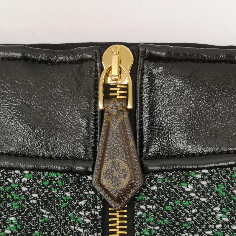 ルイヴィトン LOUIS VUITTON スカート ひざ丈スカート Aライン ツイード スカート RW231B ZX7 FOJU12 38 黒 / ブラック / black X 緑 / グリーン / green X 金 / ゴールド / gold color レディース USED 古着 中古 50140561