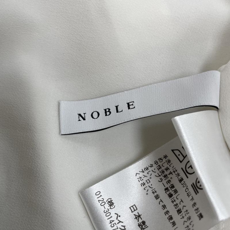 ノーブル NOBLE シャツ、ブラウス 長袖 ニュアンスヘムロングカラー ブラウス シャツ とろみ 22-051-240-1010-1-0 無地 白 / ホワイト / white レディース USED 古着 中古 50140576