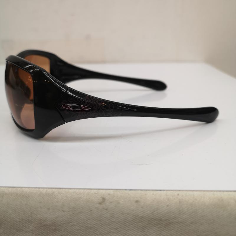 オークリー OAKLEY めがね・サングラス サングラス グレッチェン ブレイラー ラヴィッシング サングラス 12-797 USA製 - 黒 / ブラック / black X 橙 / オレンジ / orange レディース USED 古着 中古 50140678