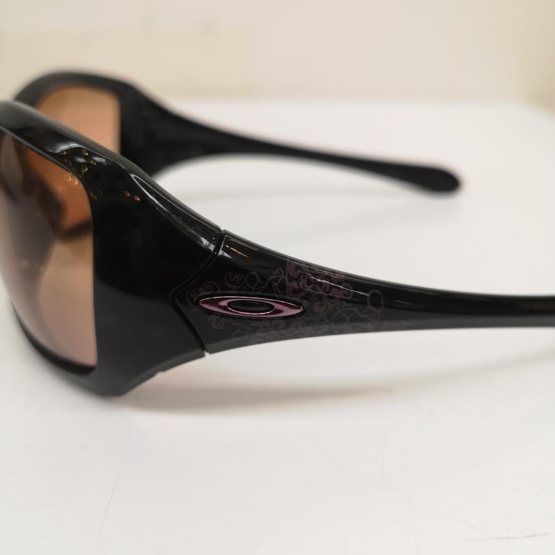 オークリー OAKLEY めがね・サングラス サングラス グレッチェン ブレイラー ラヴィッシング サングラス 12-797 USA製 - 黒 / ブラック / black X 橙 / オレンジ / orange レディース USED 古着 中古 50140678