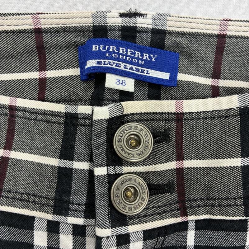 バーバリー・ブルーレーベル BURBERRY BLUE LABEL パンツ ショートパンツ ノバチェック ワンポイント 刺繍 ロゴ ハーフパンツ ショーツ ジップフライ ストレッチ FQ557-157-10 三陽商会 38 チェック X ワンポイント X ロゴ、文字 X 刺繍 マルチカラー / マルチカラー / multicolor レディース USED 古着 中古 50140808