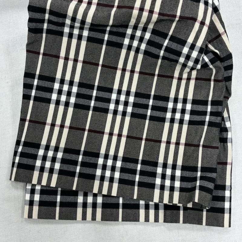 バーバリー・ブルーレーベル BURBERRY BLUE LABEL パンツ ショートパンツ ノバチェック ワンポイント 刺繍 ロゴ ハーフパンツ ショーツ ジップフライ ストレッチ FQ557-157-10 三陽商会 38 チェック X ワンポイント X ロゴ、文字 X 刺繍 マルチカラー / マルチカラー / multicolor レディース USED 古着 中古 50140808