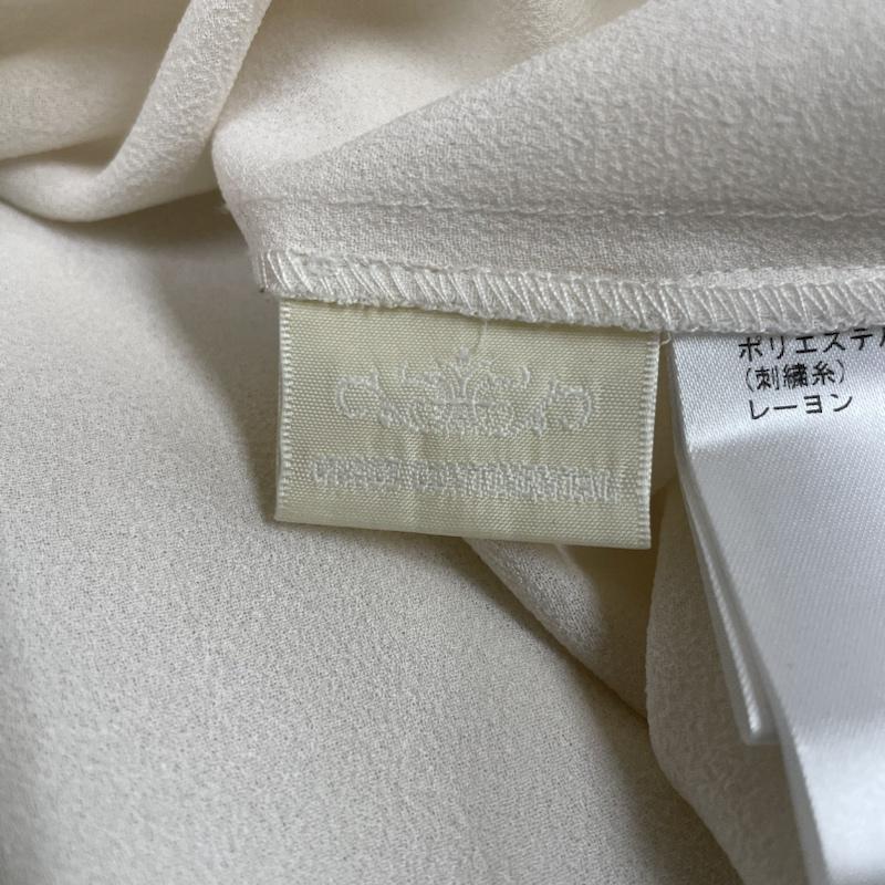 グレースコンチネンタル GRACE CONTINENTAL カットソー 長袖 マルチフラワー バルーンスリーブトップ 刺繍 ブラウス カットソー 長袖 1734 1126-0 36 花柄 X 刺繍 オフホワイト / オフホワイト / X マルチカラー / マルチカラー / multicolor レディース USED 古着 中古 50141117