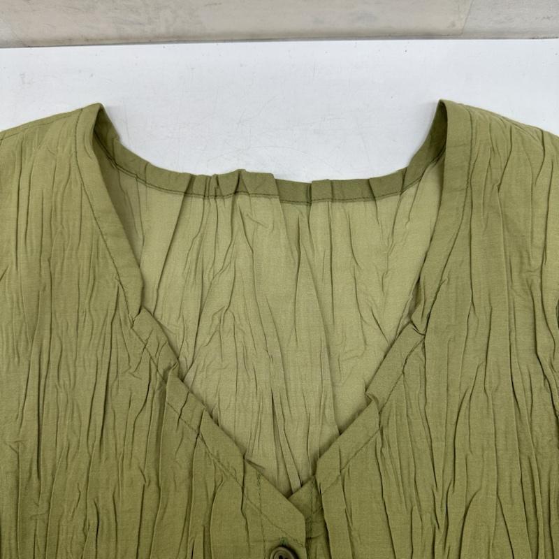 プリーツプリーズ PLEATS PLEASE タンクトップ タンクトップ ISSEY MIYAKE ノースリーブ シワ プリーツ 加工 グラデーション ベスト PP93-PE971 3 緑 / グリーン / green レディース USED 古着 中古 50141272