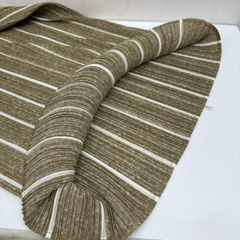 プリーツプリーズ PLEATS PLEASE スカート ロングスカート ISSEY MIYAKE プリーツ ギャザー ストライプ ロング スカート PP01-JG503 3 金 / ゴールド / gold color レディース USED 古着 中古 50141279