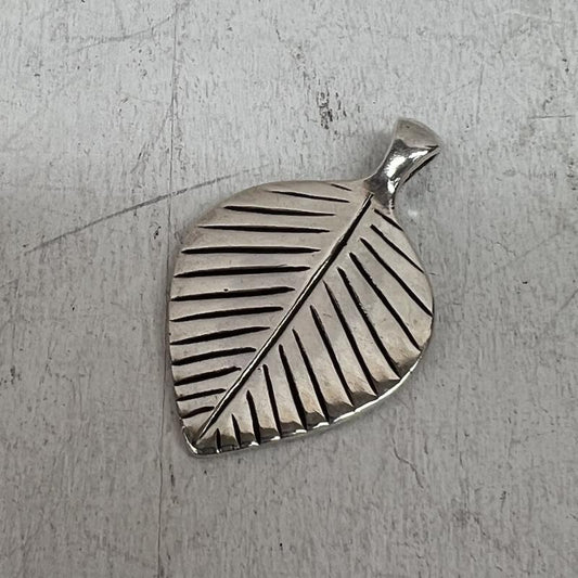 インディアンジュエリー Indian Jewelry アクセサリー ネックレス、ペンダント SILVER シルバー 925 リーフ ペンダントトップ - メンズ USED 古着 中古 50141691