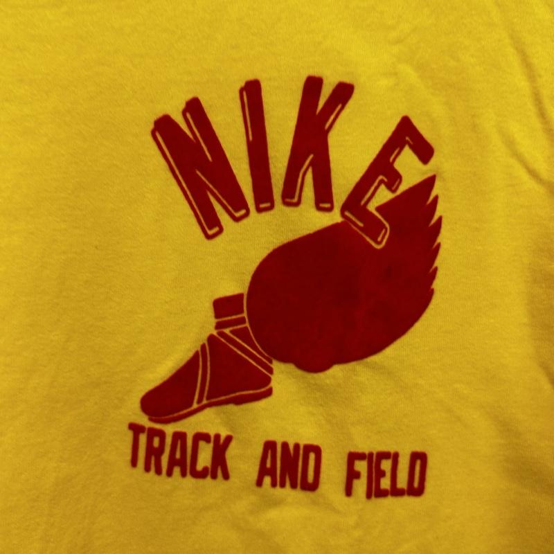 ナイキ NIKE Tシャツ 半袖 半袖TEE プリントTEE L ロゴ、文字 黄 / イエロー / yellow メンズ USED 古着 中古 50141877