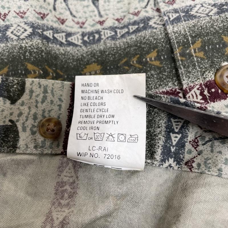 ウールリッチ WOOLRICH シャツ、ブラウス 長袖 長袖 ボタンダウン シャツ ブラウス ボタン アニマル ネイティブ柄 総柄 XL 総柄 X ネイティブ柄 X アニマル柄 マルチカラー / マルチカラー / multicolor メンズ USED 古着 中古 50142204