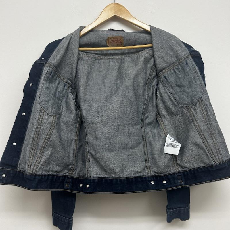 リーバイス Levi s ジャケット、上着 ジャンパー、ブルゾン デニムジャケット 70500 04 M 無地 インディゴ / インディゴ / Indigo メンズ USED 古着 中古 50142386