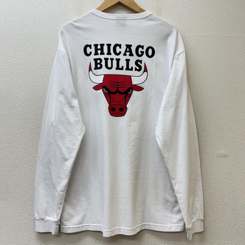 古着 USED Tシャツ 長袖 OVO October s Very Own NBA シカゴブルズ ロゴ プリント クルーネック 長袖 Tシャツ ロンT 白 ホワイト L 白 / ホワイト / white メンズ USED 古着 中古 50142689