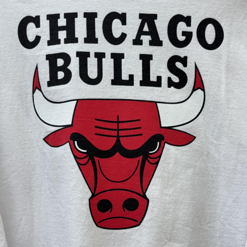古着 USED Tシャツ 長袖 OVO October s Very Own NBA シカゴブルズ ロゴ プリント クルーネック 長袖 Tシャツ ロンT 白 ホワイト L 白 / ホワイト / white メンズ USED 古着 中古 50142689