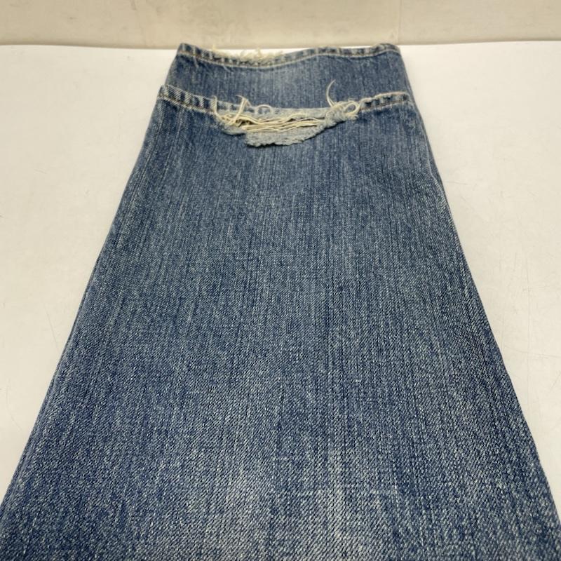 アンユーズド UNUSED パンツ デニム、ジーンズ デニム ジーパン ジーンズ ストレート ボタンフライ ボタン ダメージ加工 クラッシュ 3 無地 インディゴ / インディゴ / Indigo メンズ USED 古着 中古 50142702