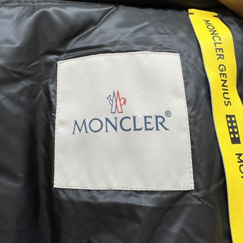 モンクレール MONCLER ジャケット、上着 ダウンジャケット 18AW FRAGMENT POULSEN GIUBOTTO ダウン ジャケット D209U4030750 53858 3 黒 / ブラック / black メンズ USED 古着 中古 50142790