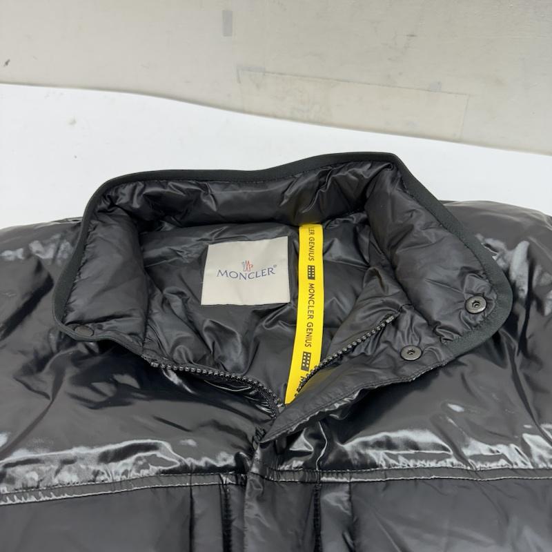 モンクレール MONCLER ジャケット、上着 ダウンジャケット 18AW FRAGMENT POULSEN GIUBOTTO ダウン ジャケット D209U4030750 53858 3 黒 / ブラック / black メンズ USED 古着 中古 50142790