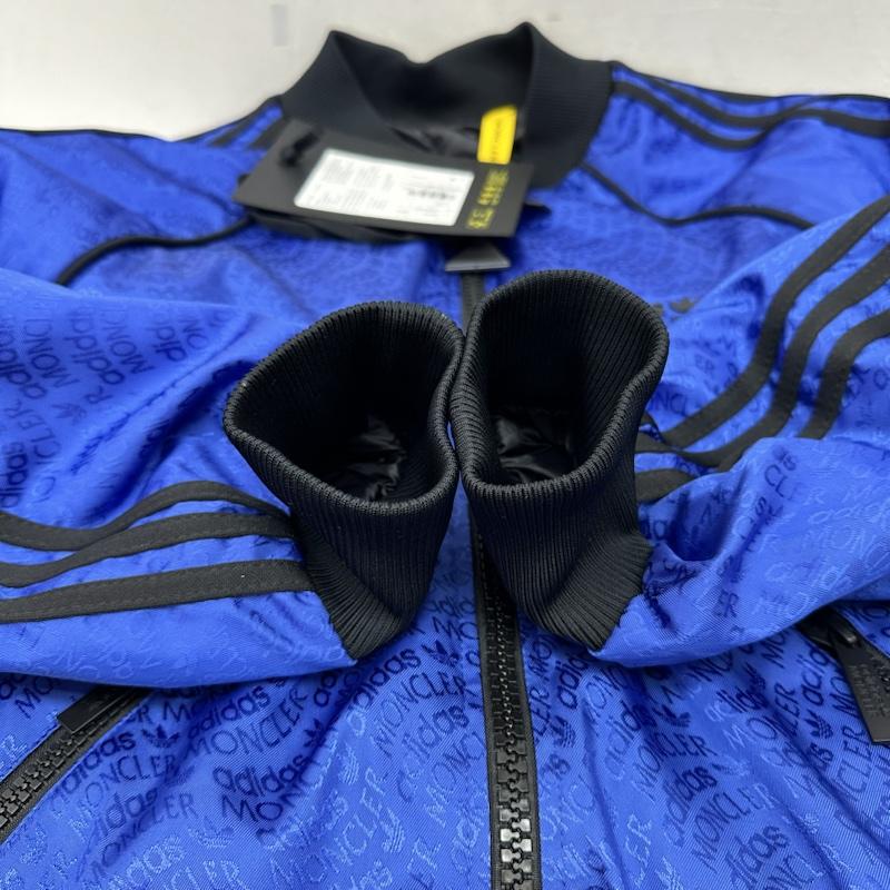 モンクレール MONCLER ジャケット、上着 ダウンジャケット 23AW adidas 総柄 ラインスリーブ ダウン ジャケット I209S1A00015 M2448 1 青 / ブルー / blue メンズ USED 古着 中古 50142793