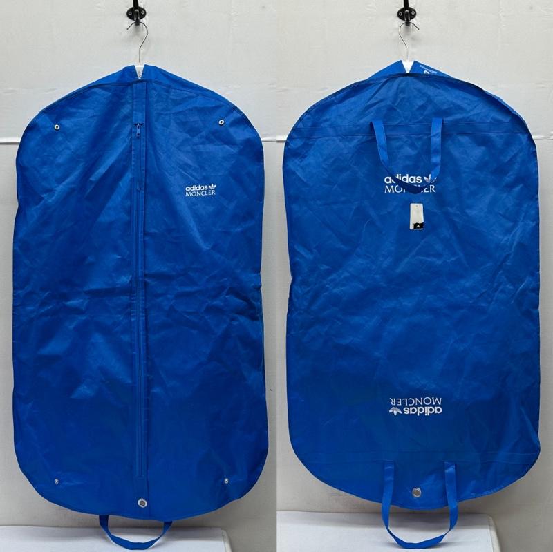 モンクレール MONCLER ジャケット、上着 ダウンジャケット 23AW adidas 総柄 ラインスリーブ ダウン ジャケット I209S1A00015 M2448 1 青 / ブルー / blue メンズ USED 古着 中古 50142793