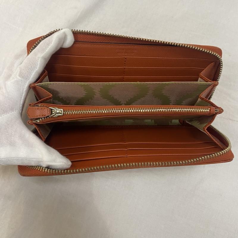 ヴィヴィアンウエストウッド Vivienne Westwood 財布 長財布 長財布 オーブロゴ ラウンドジップ orange ロゴ、文字 X ワンポイント 橙 / オレンジ / orange レディース USED 古着 中古 50142836