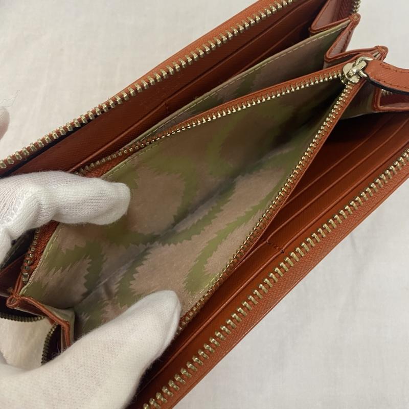 ヴィヴィアンウエストウッド Vivienne Westwood 財布 長財布 長財布 オーブロゴ ラウンドジップ orange ロゴ、文字 X ワンポイント 橙 / オレンジ / orange レディース USED 古着 中古 50142836