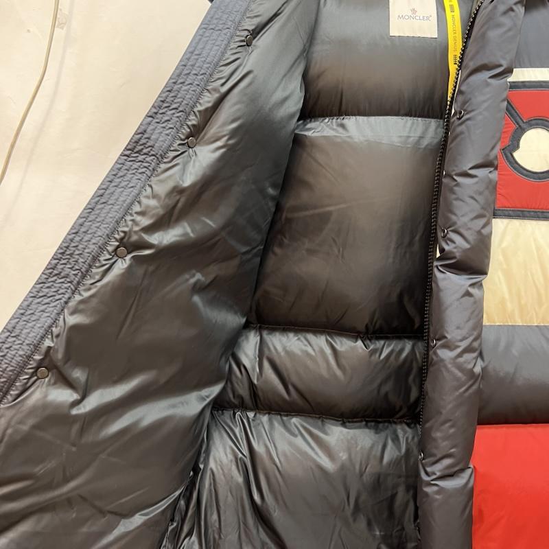 モンクレール MONCLER ジャケット、上着 ダウンジャケット CRAIG GREEN PORPOISE ロングダウン ダウンコート 1 赤 / レッド / red X 白 / ホワイト / white X 紺 / ネイビー / navy メンズ USED 古着 中古 50142911