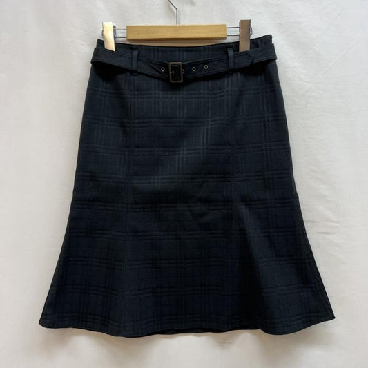 バーバリー BURBERRY スカート ひざ丈スカート ベルト付 チェック フレア スカート 36 黒 / ブラック / black レディース USED 古着 中古 50142973