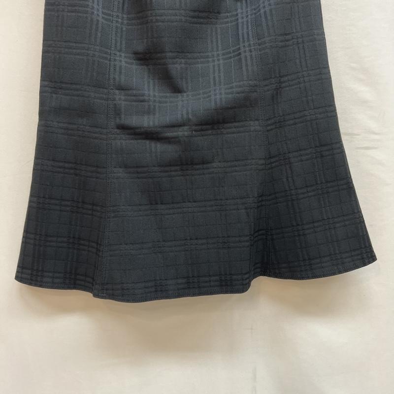 バーバリー BURBERRY スカート ひざ丈スカート ベルト付 チェック フレア スカート 36 黒 / ブラック / black レディース USED 古着 中古 50142973