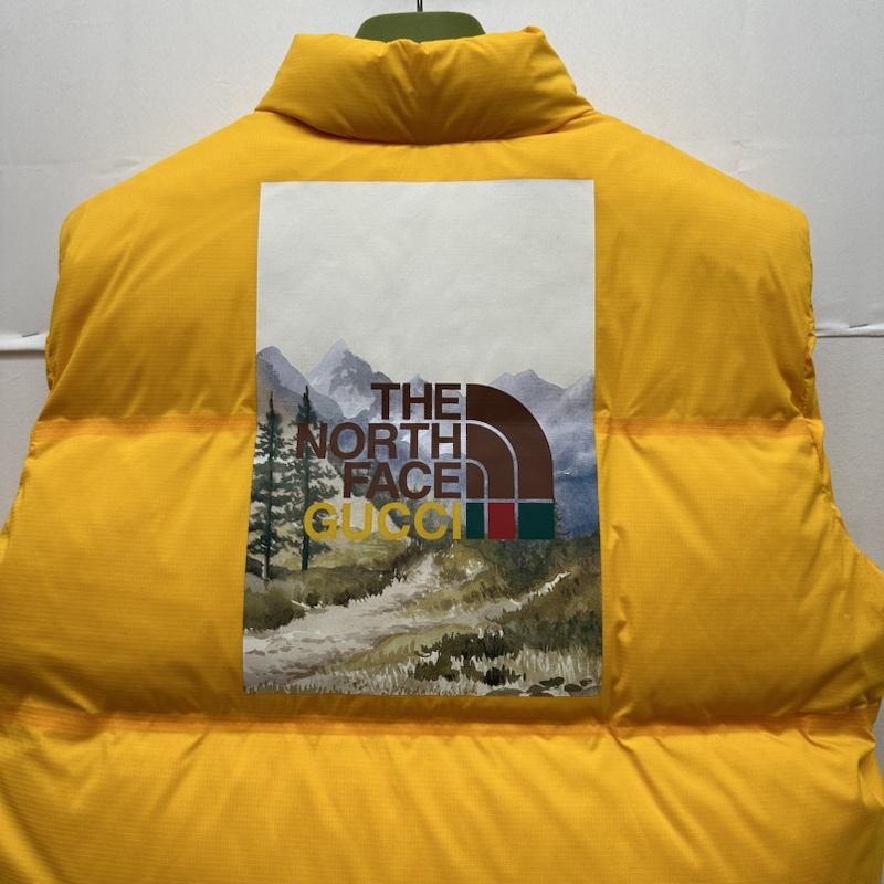 グッチ GUCCI ジャケット、上着 ダウンベスト THE NORTH FACE ロゴ キャット ダウン ベスト 663761 M 黄 / イエロー / yellow メンズ USED 古着 中古 50142981