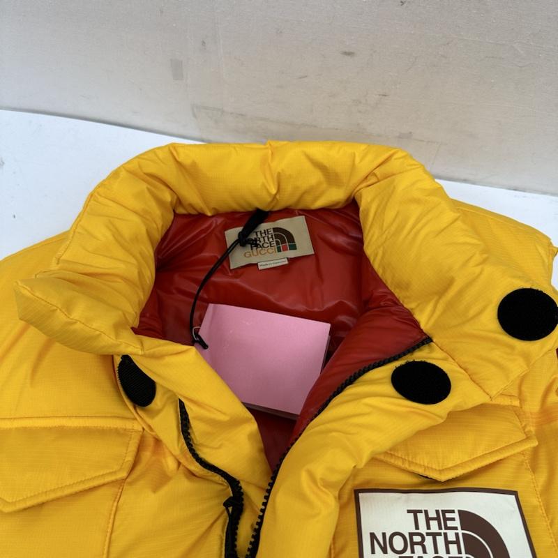 グッチ GUCCI ジャケット、上着 ダウンベスト THE NORTH FACE ロゴ キャット ダウン ベスト 663761 M 黄 / イエロー / yellow メンズ USED 古着 中古 50142981