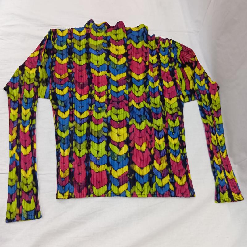 プリーツプリーズ PLEATS PLEASE カットソー 長袖 ISSEY MIYAKE プリーツ 総柄 マルチカラー PP14-JK441 3 総柄 桃 / ピンク / pink X 黄 / イエロー / yellow X 青 / ブルー / blue X 黒 / ブラック / black レディース USED 古着 中古 50143125