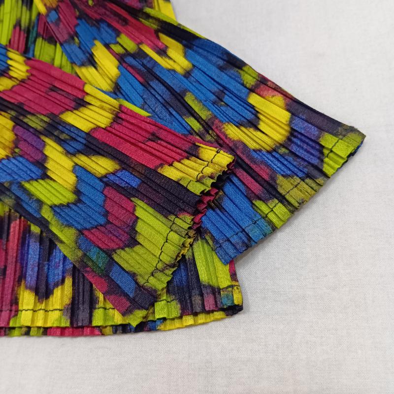プリーツプリーズ PLEATS PLEASE カットソー 長袖 ISSEY MIYAKE プリーツ 総柄 マルチカラー PP14-JK441 3 総柄 桃 / ピンク / pink X 黄 / イエロー / yellow X 青 / ブルー / blue X 黒 / ブラック / black レディース USED 古着 中古 50143125